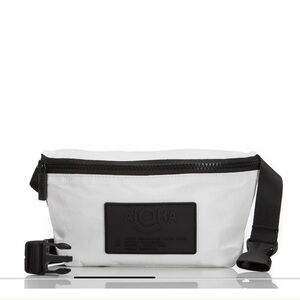 NWT Aloha Collection Mini Hip Pack: Black Label